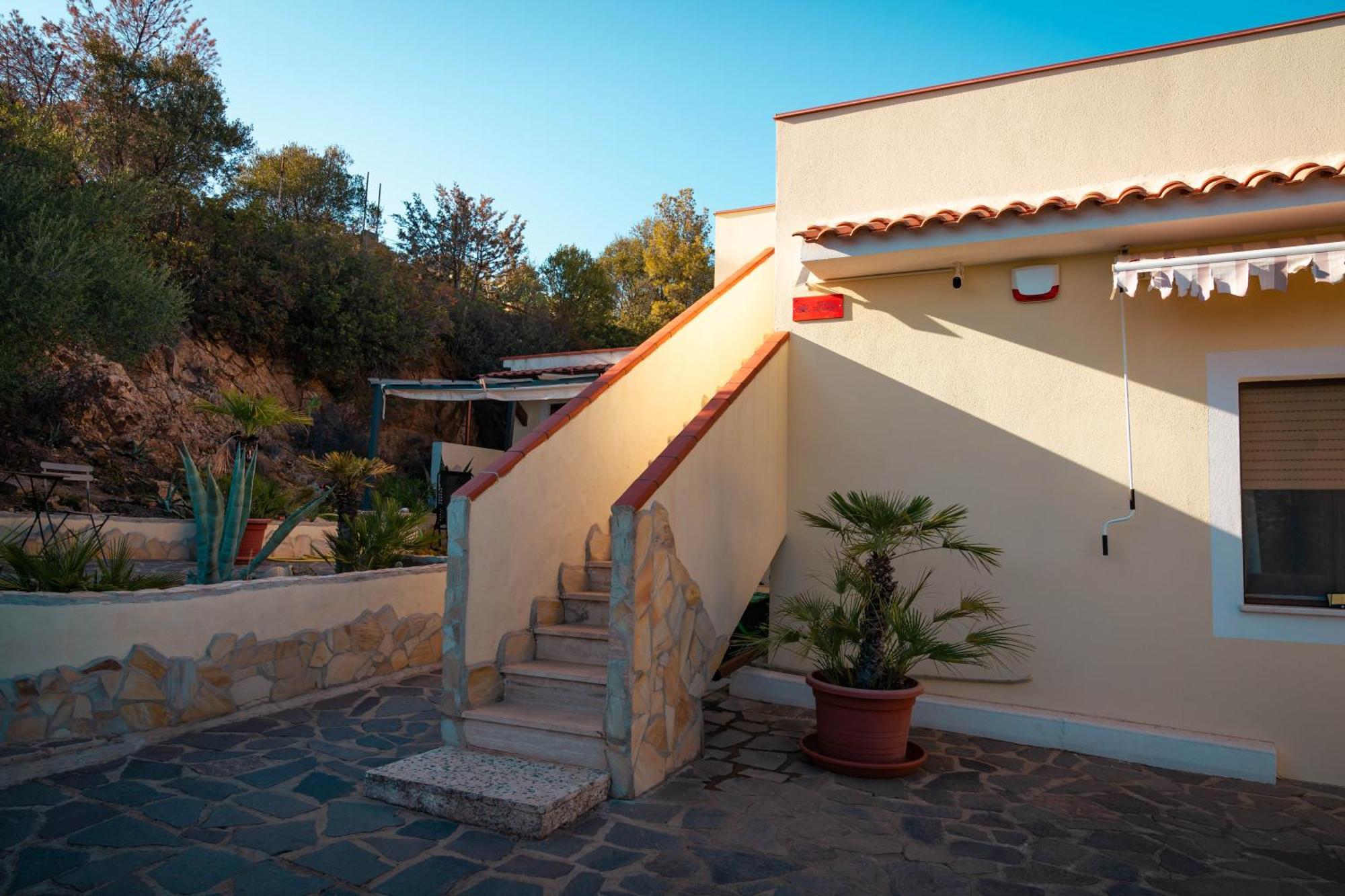 Villa Bella Salmagi - Surya Sardinia Holidays & Yoga Capitana Exterior foto
